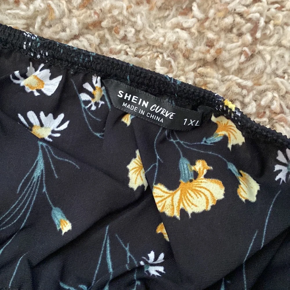 Peplum floral tank - Picture 9 of 9